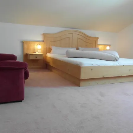 Schnapsbrennhotel Stockinggut 3* Leogang