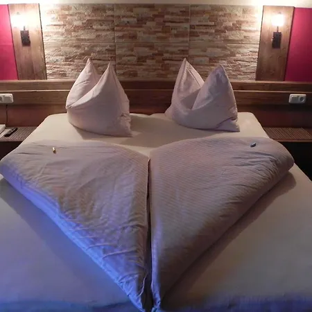 Schnapsbrennhotel Stockinggut 3*