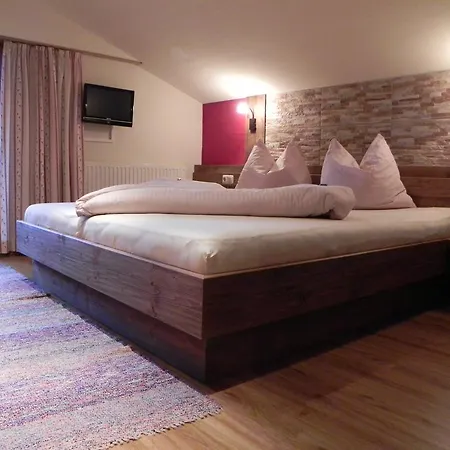 Schnapsbrennhotel Stockinggut