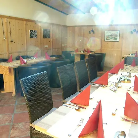 Hotel Schnapsbrennhotel Stockinggut 3*